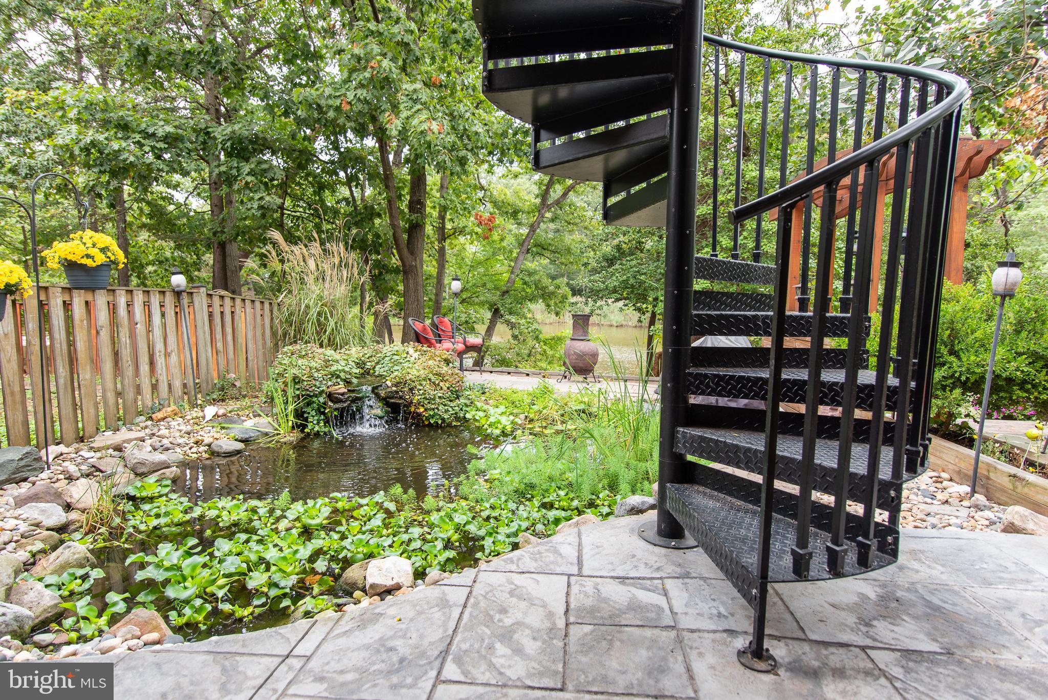 17 Running Court Baltimore, MD 21221 - Photo 24 of 34 Beautiful place to unwind