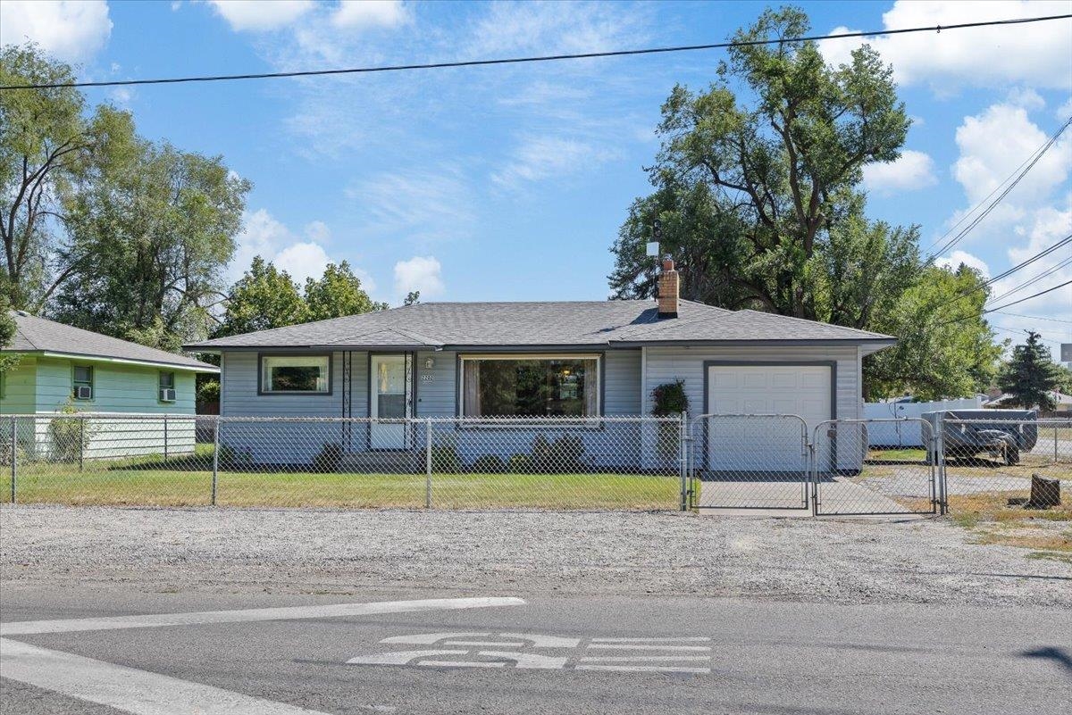 2202 North Vista Road Spokane Valley, WA 99212 - Photo 1 of 24 Gallery Image 1