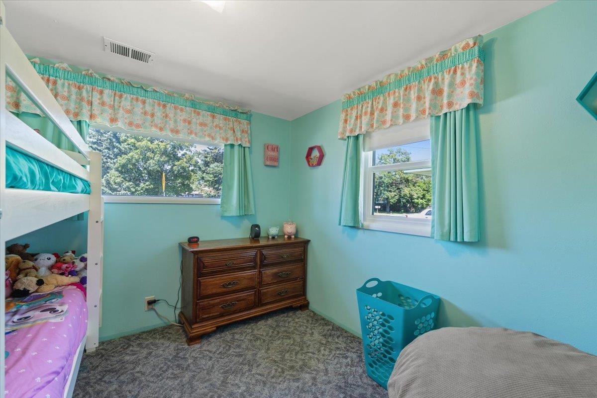 2202 North Vista Road Spokane Valley, WA 99212 - Photo 16 of 24 Gallery Image 16