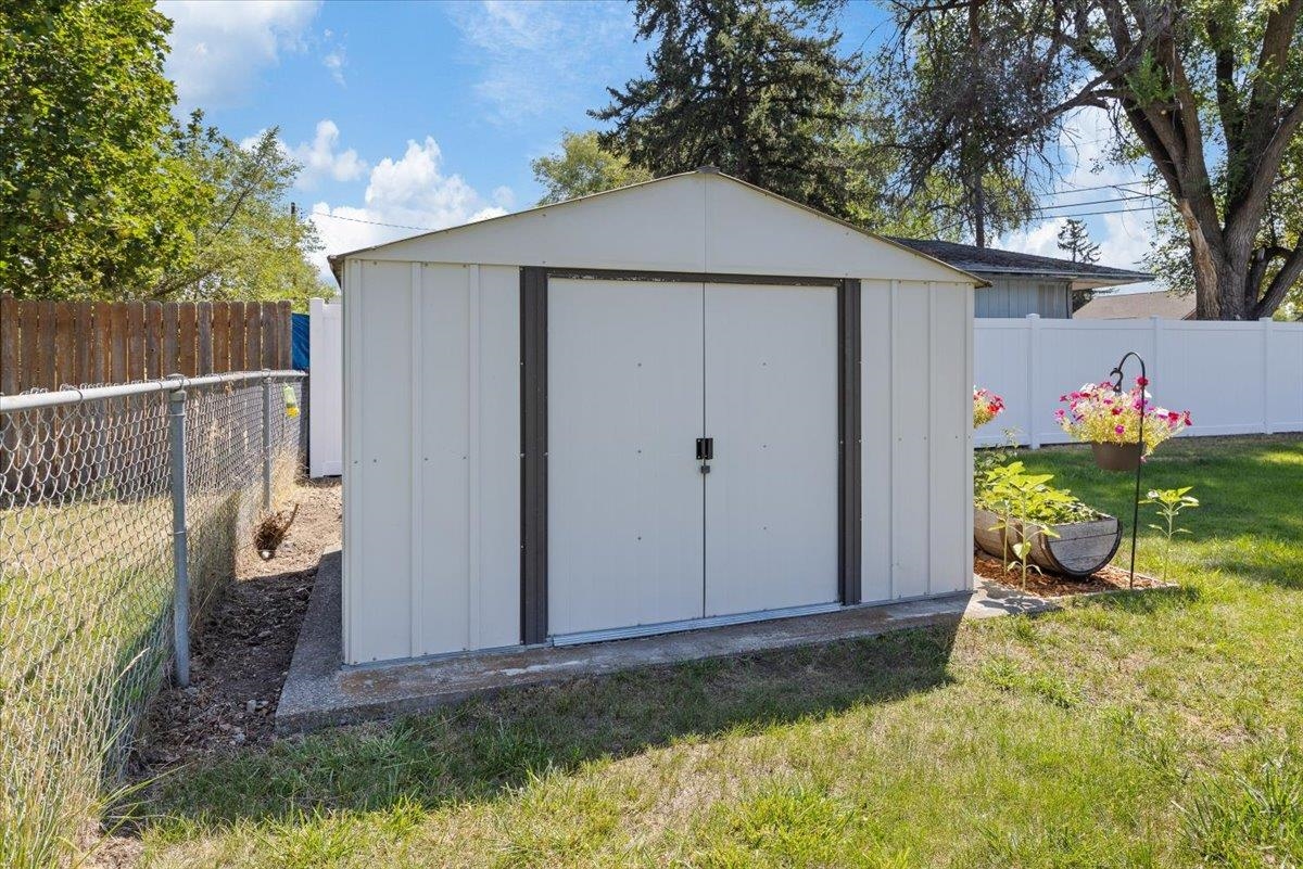 2202 North Vista Road Spokane Valley, WA 99212 - Photo 23 of 24 Gallery Image 23