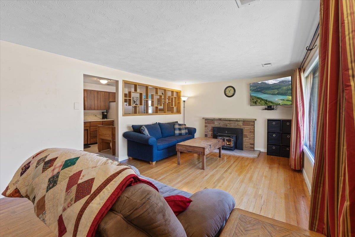 2202 North Vista Road Spokane Valley, WA 99212 - Photo 8 of 24 Gallery Image 8