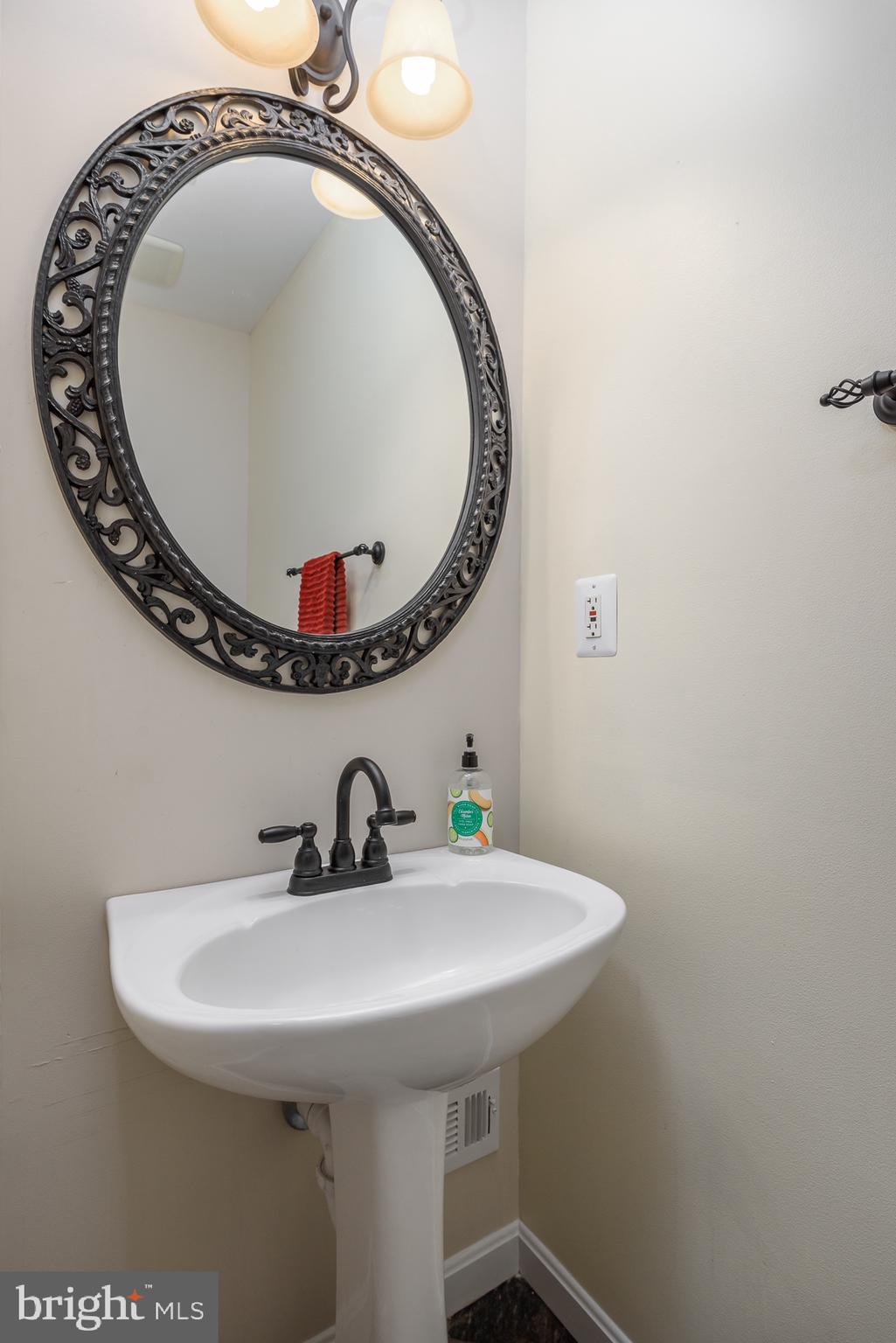 44038 Rising Sun Terrace Ashburn, VA 20147 - Photo 38 of 44 Gallery Image 38