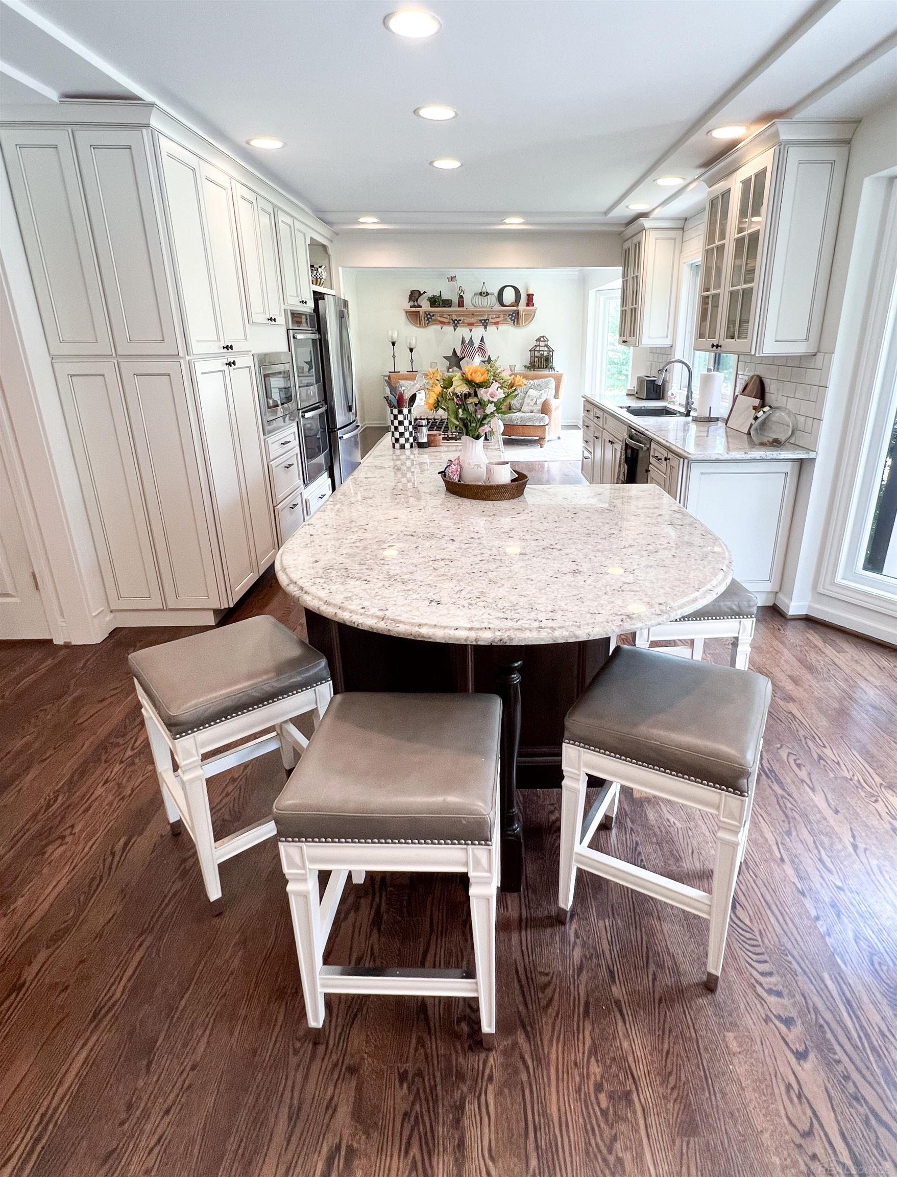 763 East Brookwood Rochester Hills Rochester, MI 48309 - Photo 23 of 60
