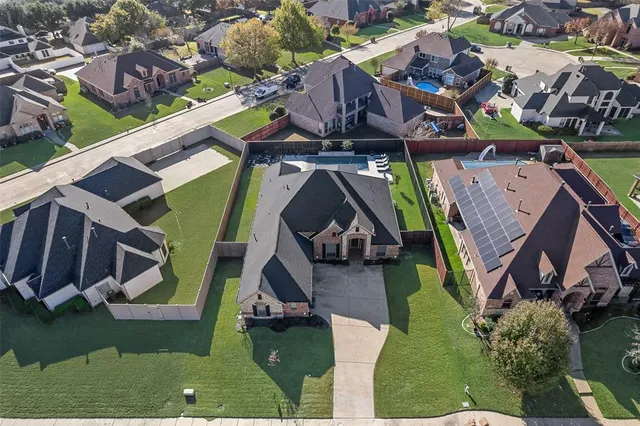 $539,000 | 1404 Mossy Ridge Drive, DeSoto, TX 75115