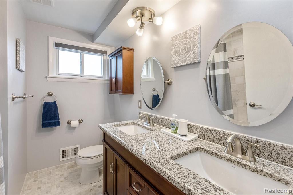 2763 Broadmoor Court Rochester Hills, MI 48309 - Photo 30 of 40
