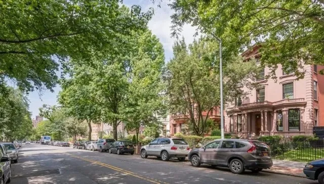 $699,000 | 210 Clinton Avenue, Unit 4H | Clinton Hill