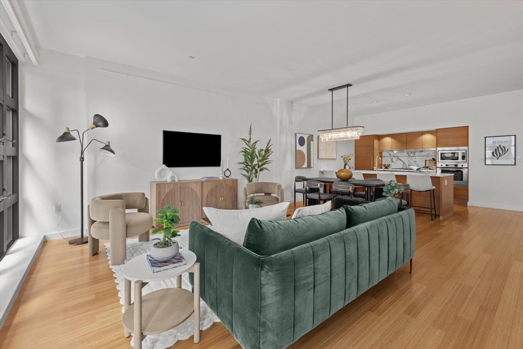 7 Warren Avenue, Unit 6 Boston, MA 02116 - Photo 6 of 33