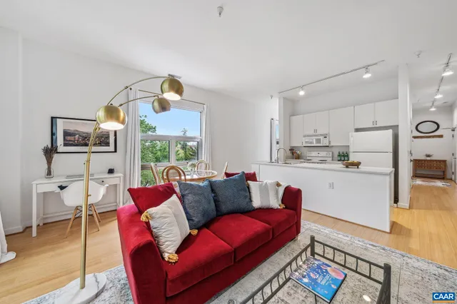$265,000 | 820 East High Street, Unit 1, Charlottesville, VA 22902