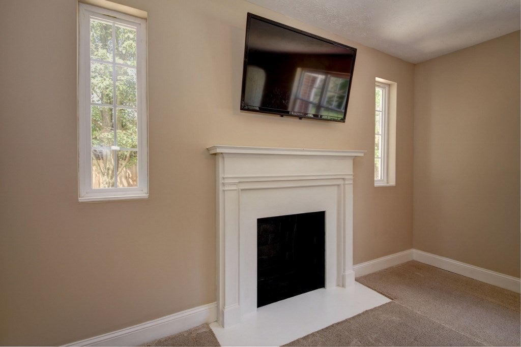 6887 Merritts Crk Road Huntington, WV 25702 - Photo 7 of 32 Gallery Image 7