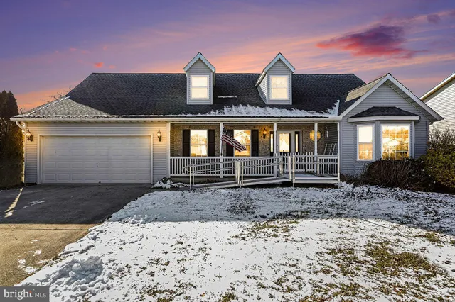 $360,000 | 1686 Taylor Drive, Hanover, PA 17331