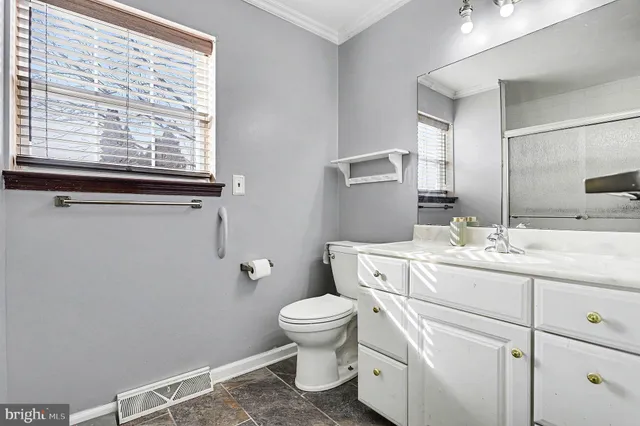 $360,000 | 1686 Taylor Drive, Hanover, PA 17331