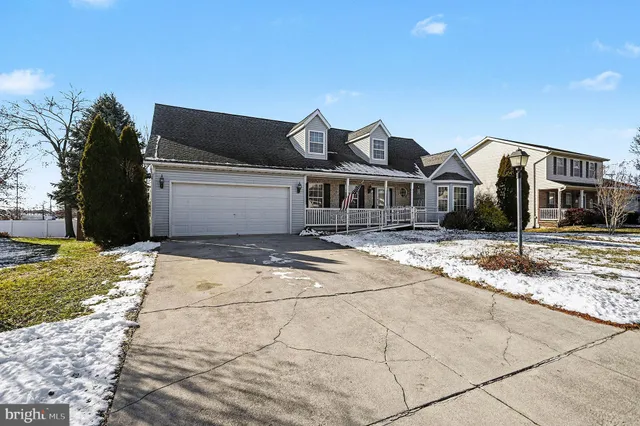 $360,000 | 1686 Taylor Drive, Hanover, PA 17331