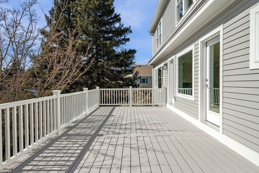 204 Green Street Marblehead, MA 01945 - Photo 15 of 36