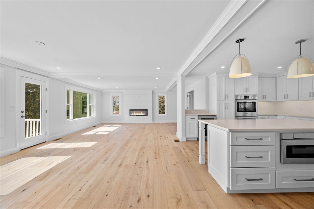 204 Green Street Marblehead, MA 01945 - Photo 2 of 36