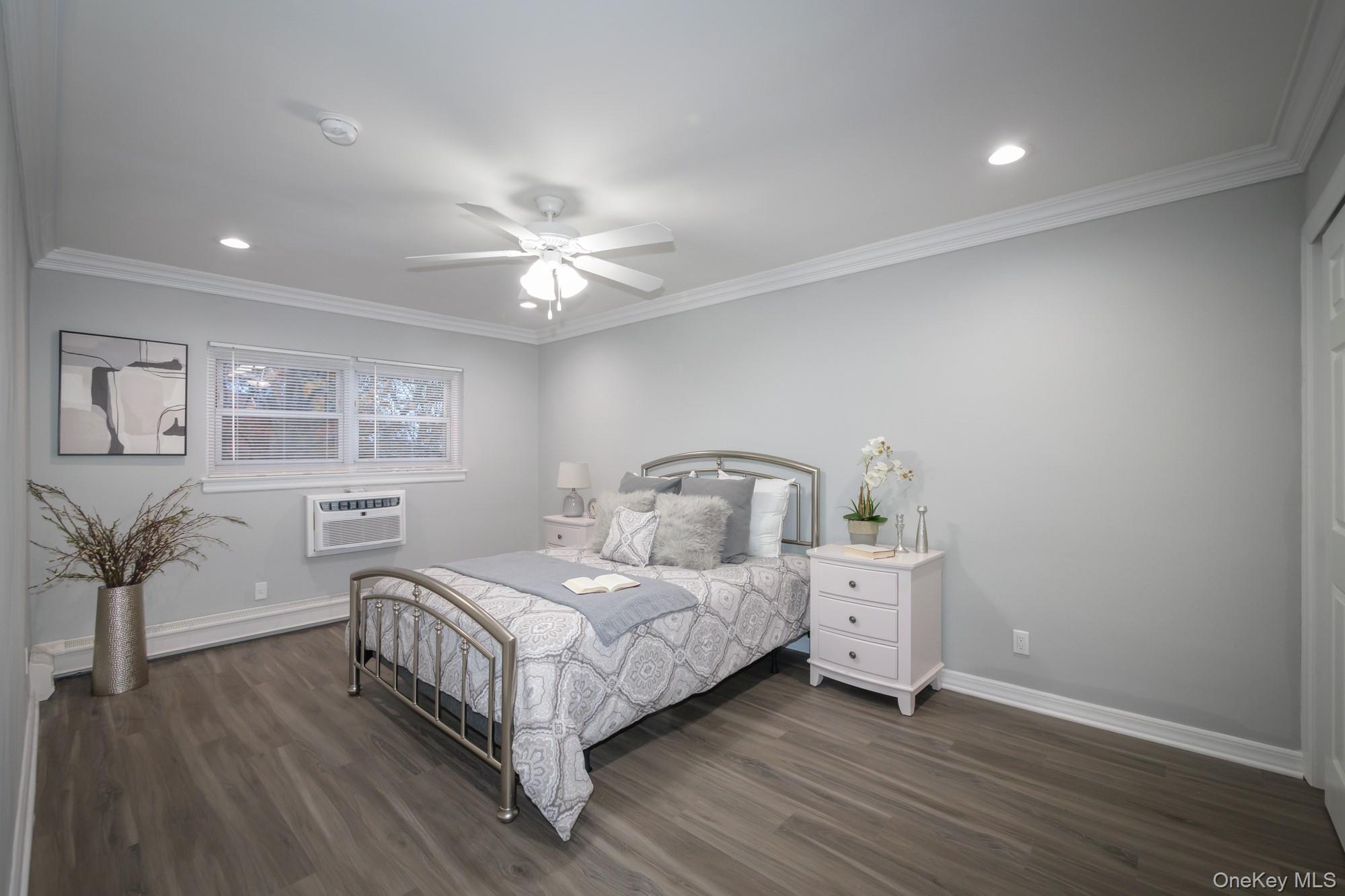 92 South Clinton Avenue, Unit 7F Bay Shore, NY 11706 - Photo 6 of 8