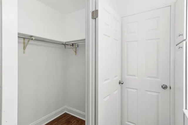 $2,200 | 850 Sheldon Court, Unit D, Wheaton, IL 60189