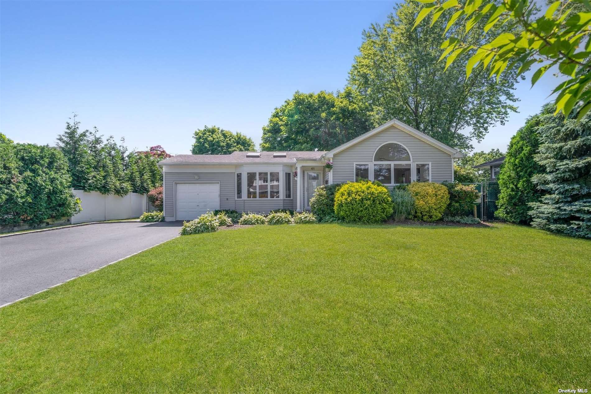 41 Radburn Drive Commack, NY 11725 - Photo 1 of 1 Gallery Image 1