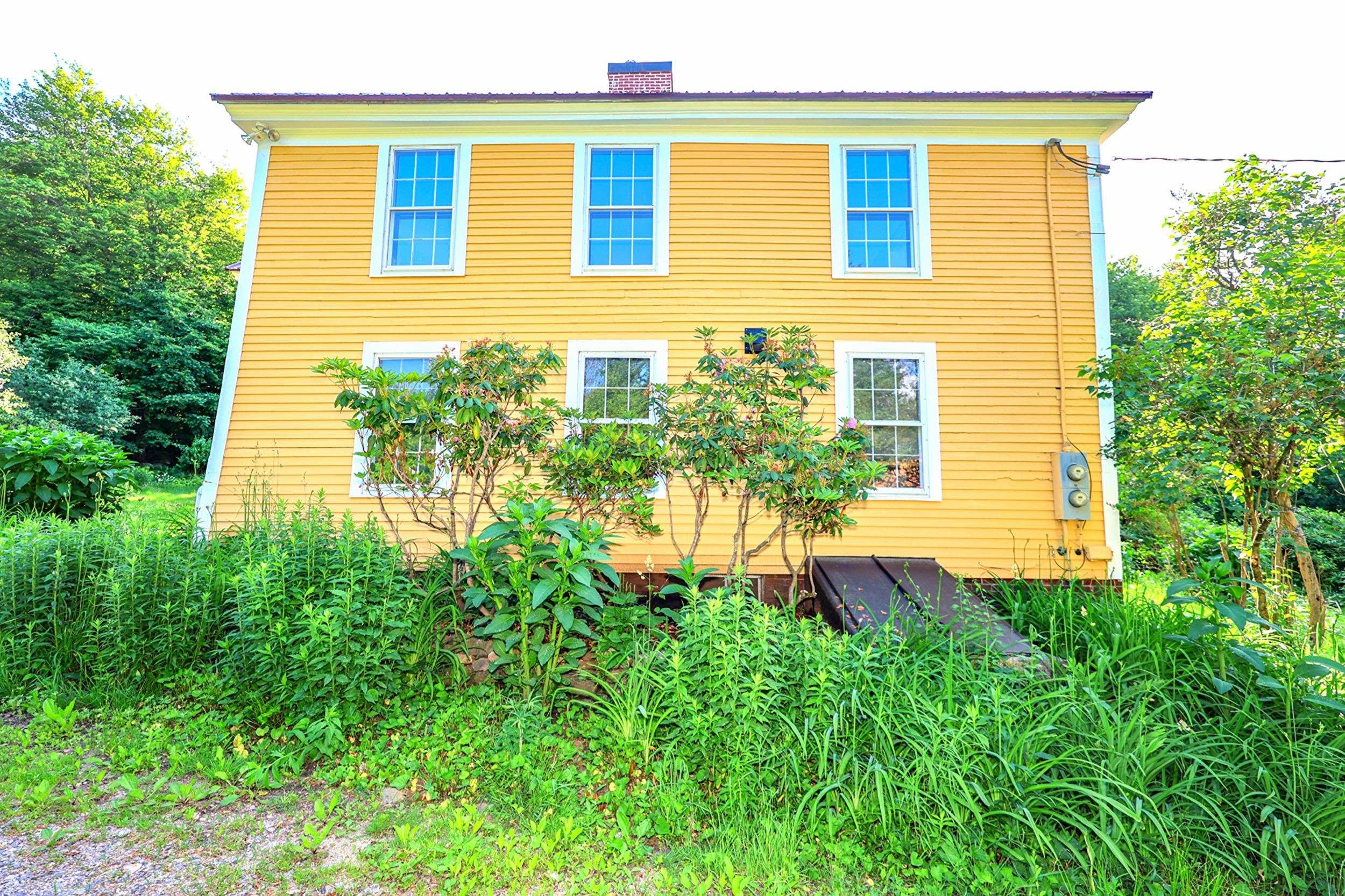 107 Greenfield Road New Boston, NH 03070 - Photo 2 of 59
