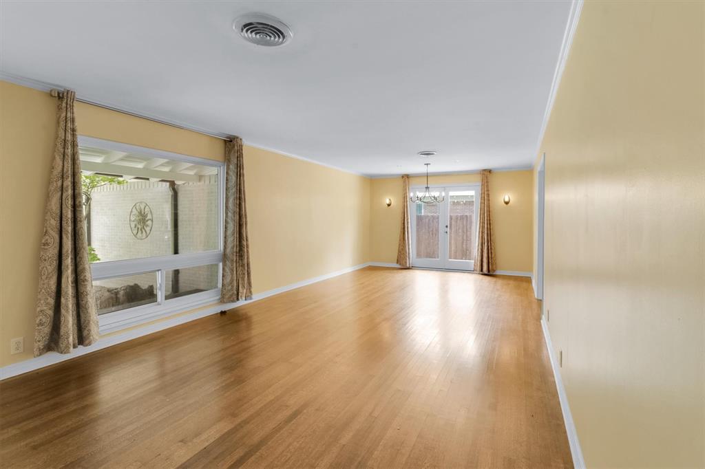 5024 Rexton Lane Dallas, TX 75214 - Photo 13 of 33