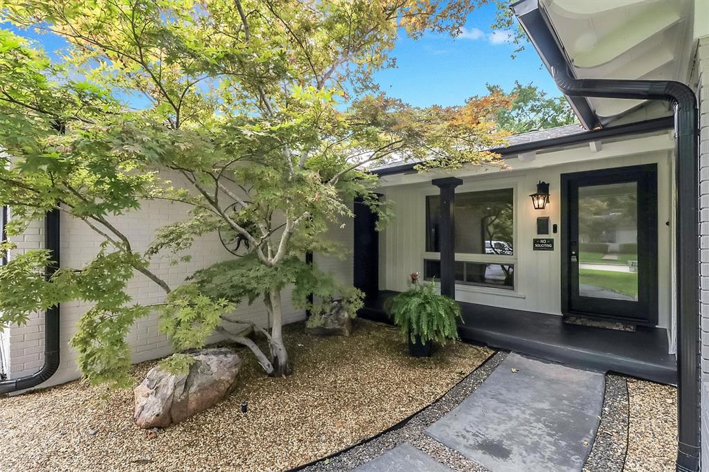 5024 Rexton Lane Dallas, TX 75214 - Photo 4 of 33