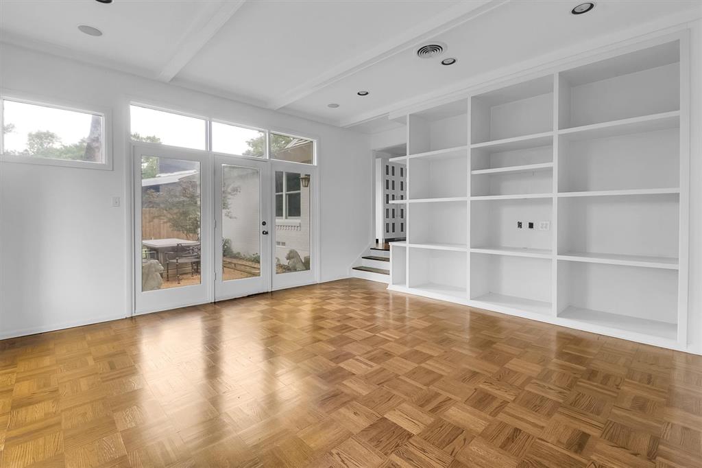 5024 Rexton Lane Dallas, TX 75214 - Photo 7 of 33