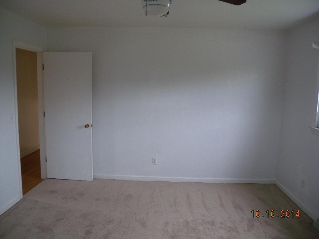638 Water Oak Road Roanoke, VA 24019 - Photo 12 of 19 DSCN7882
