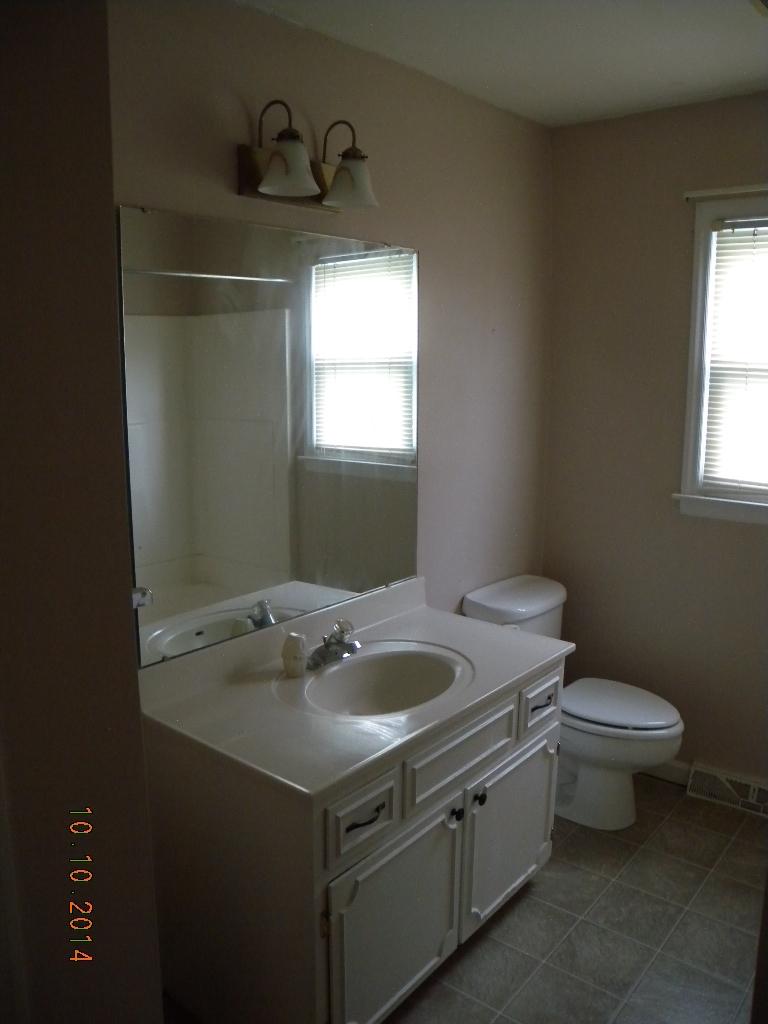 638 Water Oak Road Roanoke, VA 24019 - Photo 10 of 19 DSCN7877