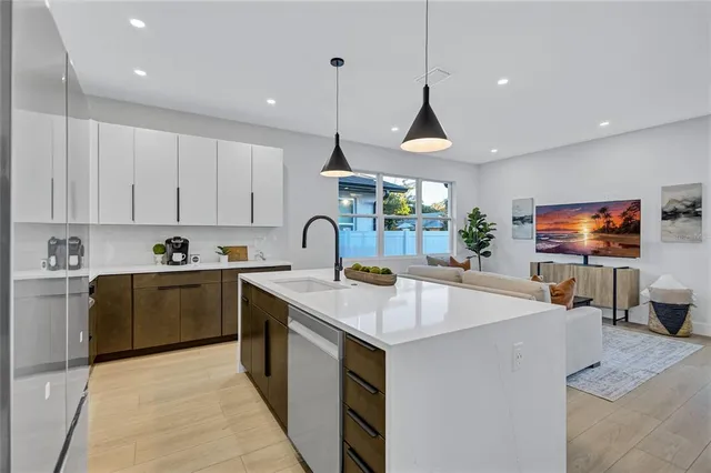 $694,900 | 5518 Newton Avenue South, Gulfport, FL 33707