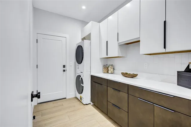 $694,900 | 5518 Newton Avenue South, Gulfport, FL 33707