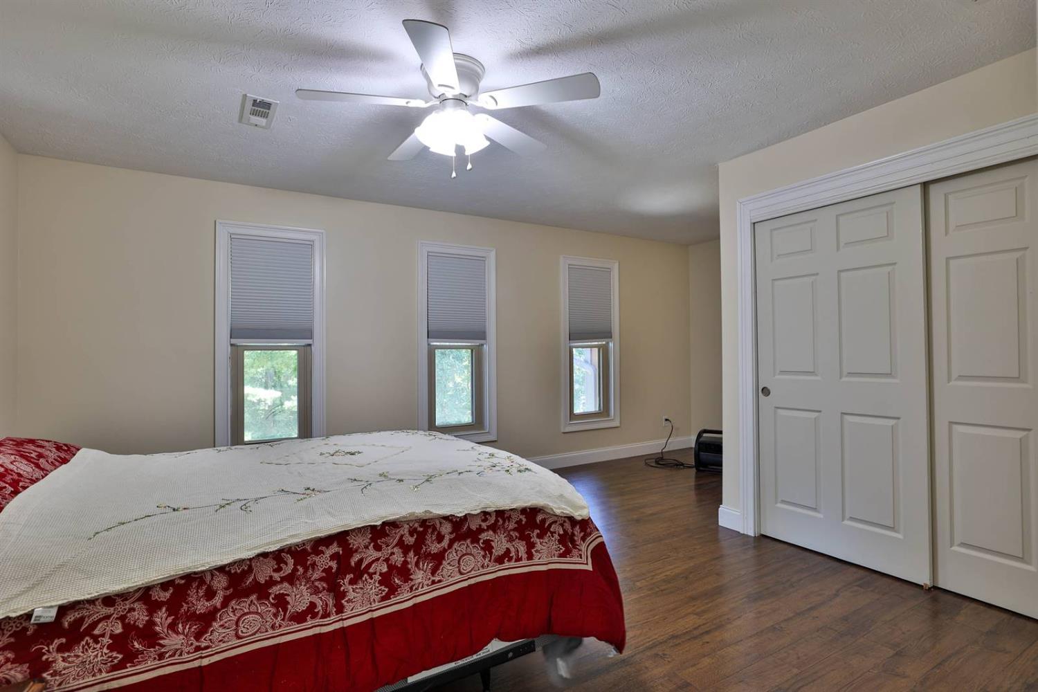 2352 Banberry Court Lawrenceburg, IN 47025 - Photo 12 of 48