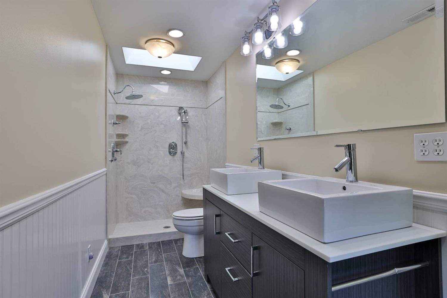 2352 Banberry Court Lawrenceburg, IN 47025 - Photo 15 of 48