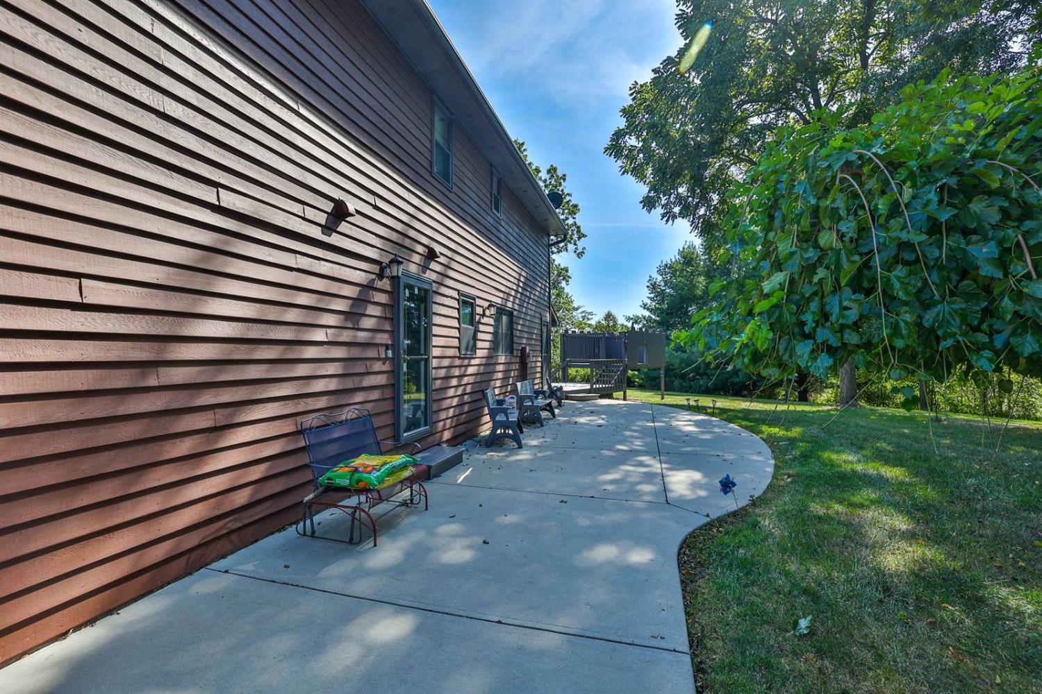 2352 Banberry Court Lawrenceburg, IN 47025 - Photo 43 of 48