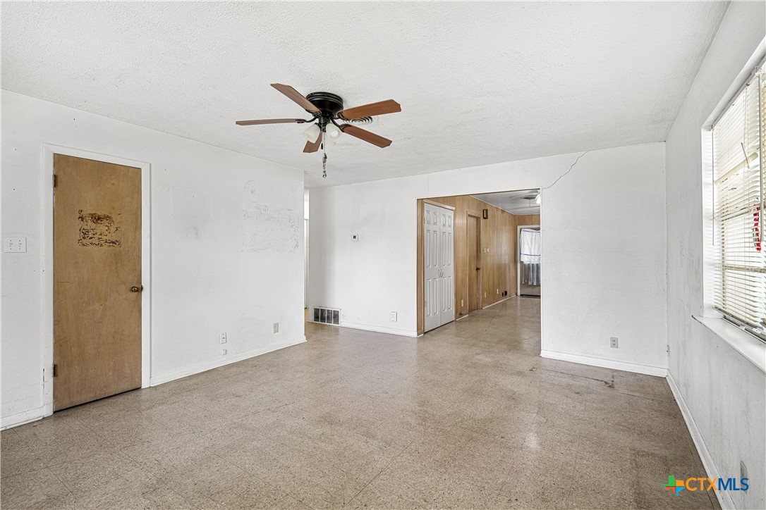 2214 South 43rd Street Temple, TX 76504 - Photo 8 of 25