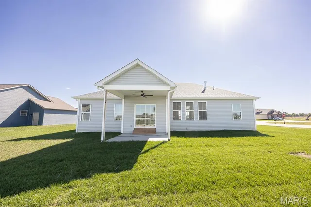 $535,000 | 400 Rumsfeld Drive, Troy, IL 62294