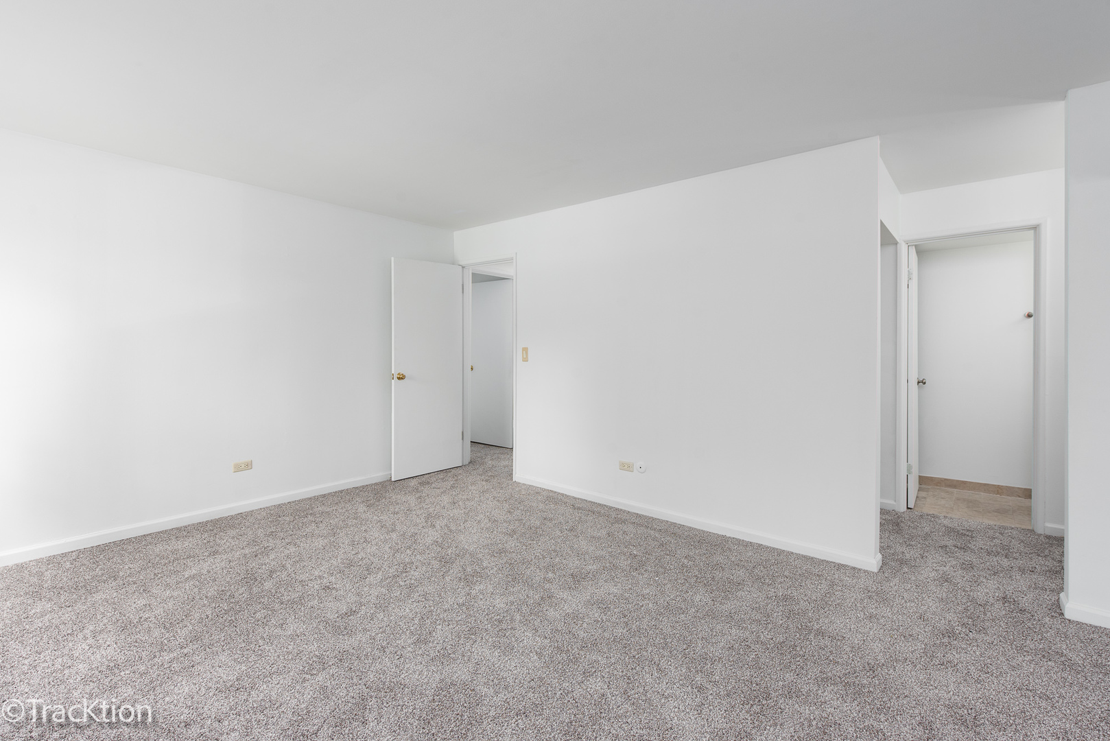 1301 South Finley Road, Unit 311 Lombard, IL 60148 - Photo 4 of 10 a view of an empty room