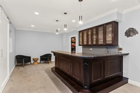 $1,049,900 | 1646 Finsbury Lane, La Grange Park, IL 60526