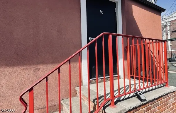 $2,950 | 15 Central Avenue, Unit 3C, Madison, NJ 07940