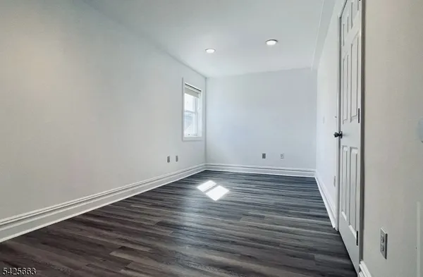 $2,950 | 15 Central Avenue, Unit 3C, Madison, NJ 07940