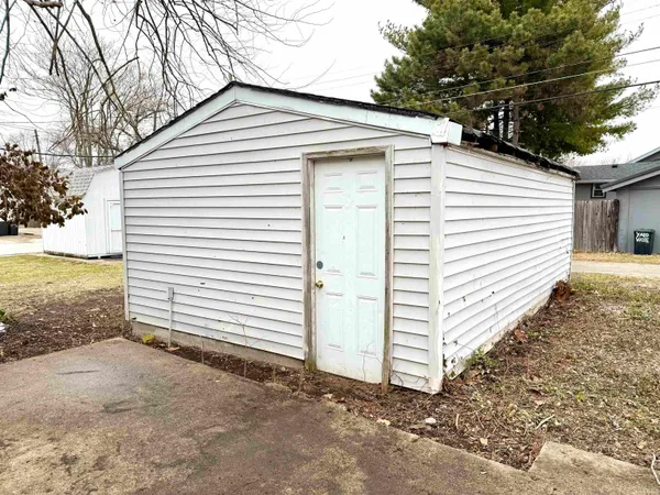 $120,000 | 328 East Mechanic Street, Shelbyville, IN 46176
