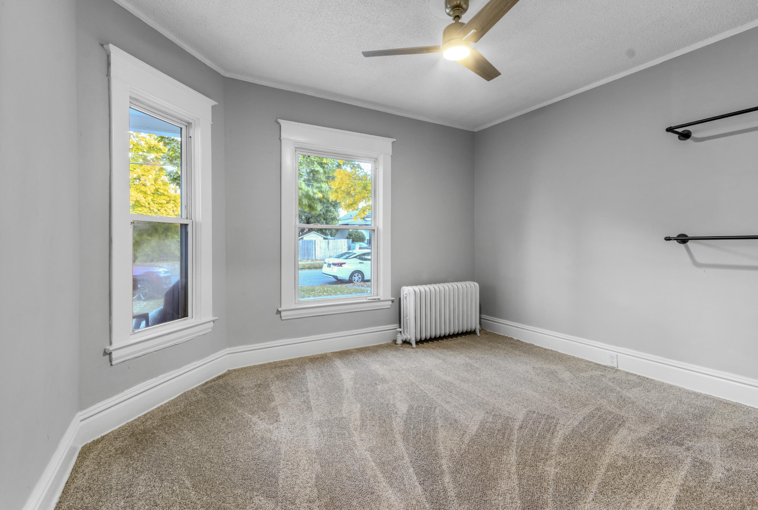 205 Lane Avenue Southwest Grand Rapids, MI 49504 - Photo 14 of 39 _L8A0063-HDR_1