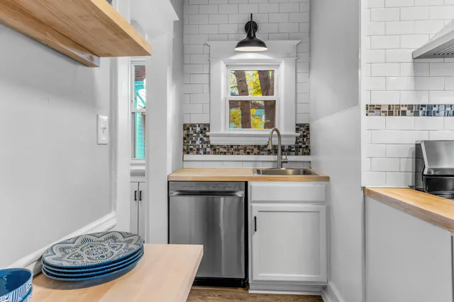 $269,900 | 205 Lane Avenue Southwest, Grand Rapids, MI 49504