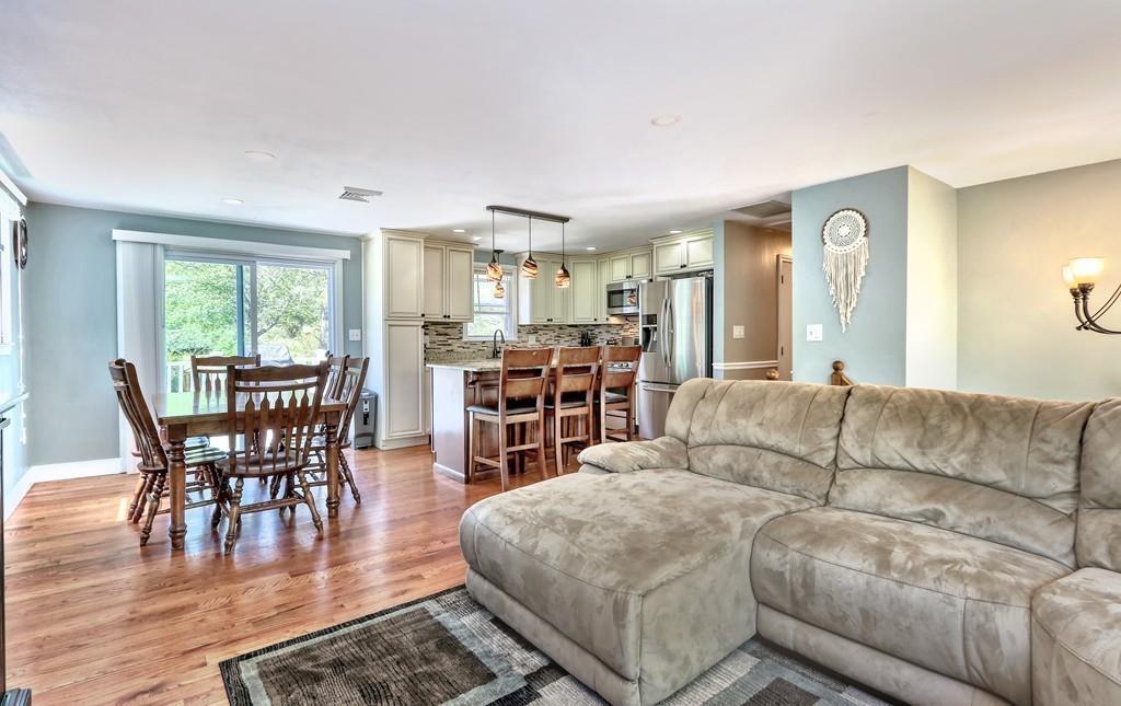 8 Axletree Road Tyngsborough, MA 01879 - Photo 5 of 29 Gallery Image 5