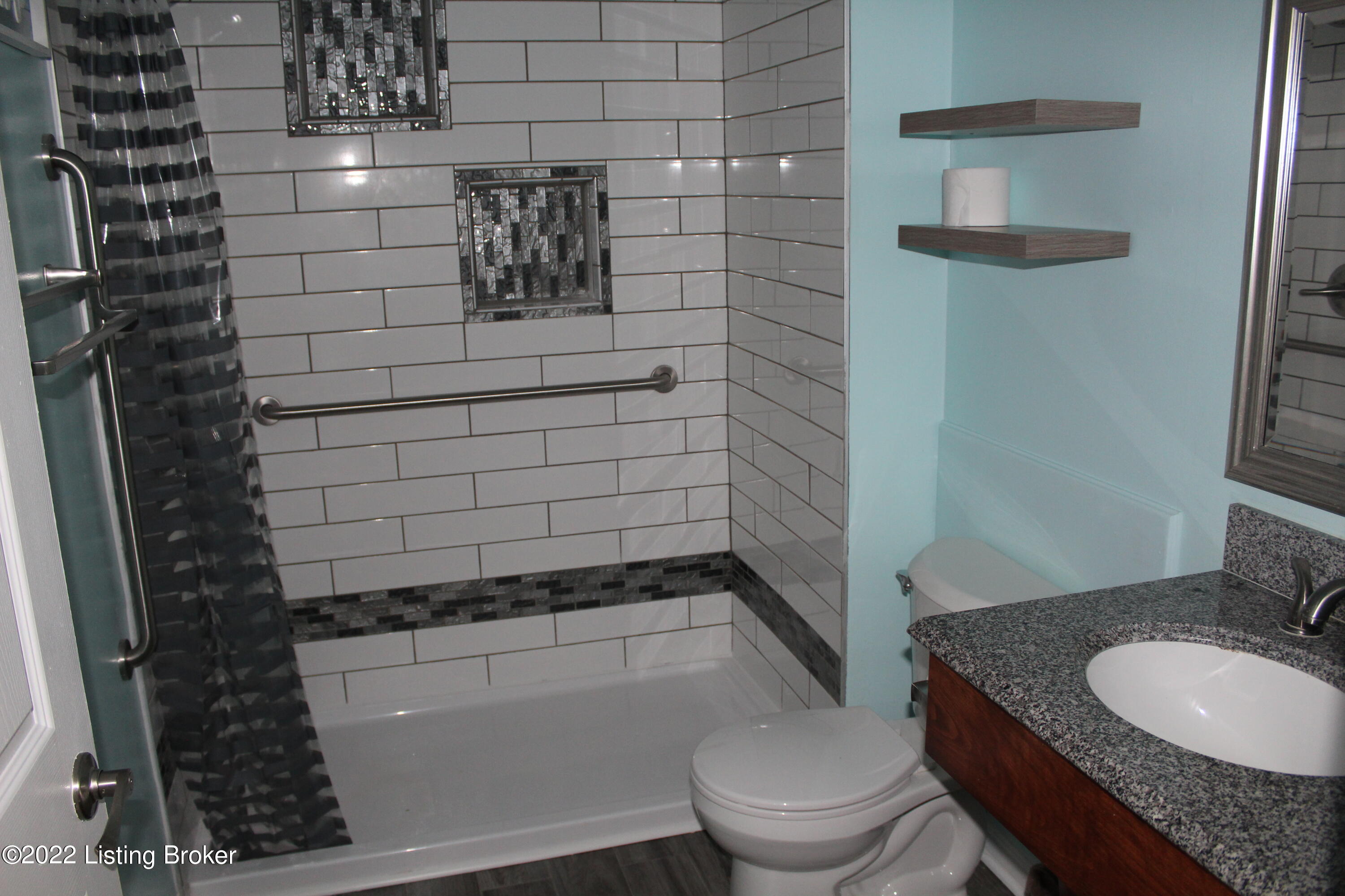 10111 Rimfire Road Louisville, KY 40291 - Photo 6 of 22 Bath