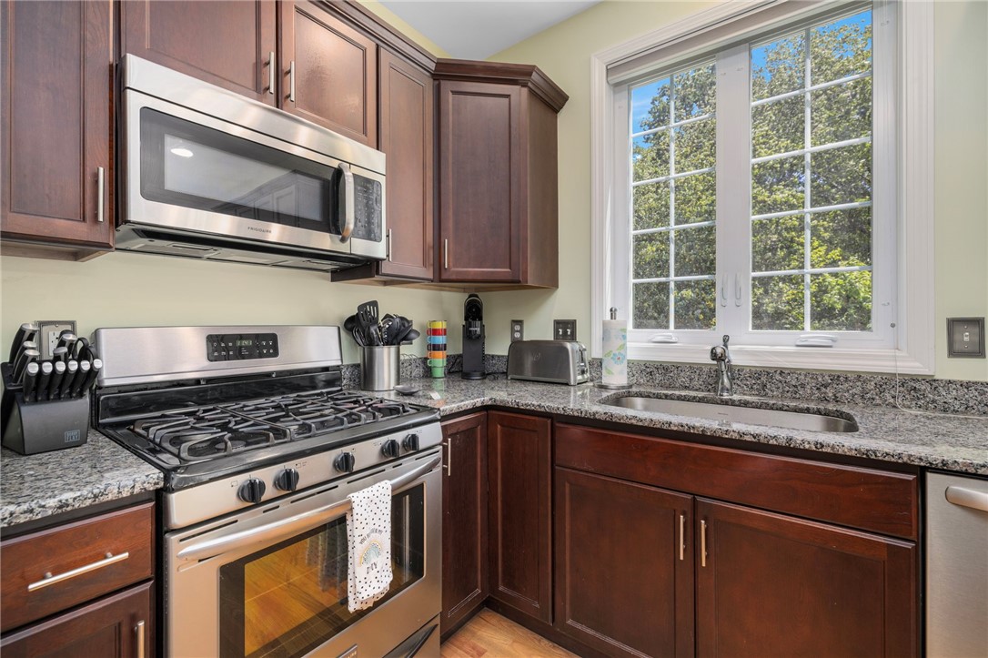 78 Ginger Trail Coventry, RI 02816 - Photo 14 of 48