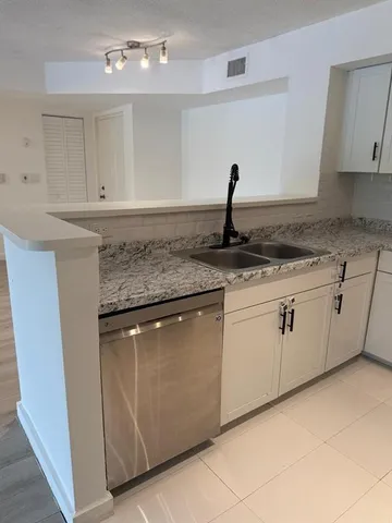 $2,300 | 4828 North State Road 7, Unit 104, Pompano Beach, FL 33073