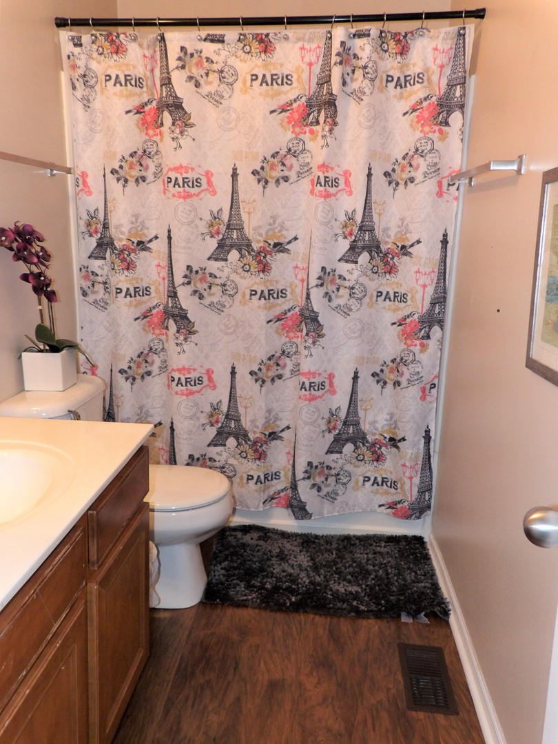 349 Victoria Lane, Unit 349 Elgin, IL 60124 - Photo 20 of 28