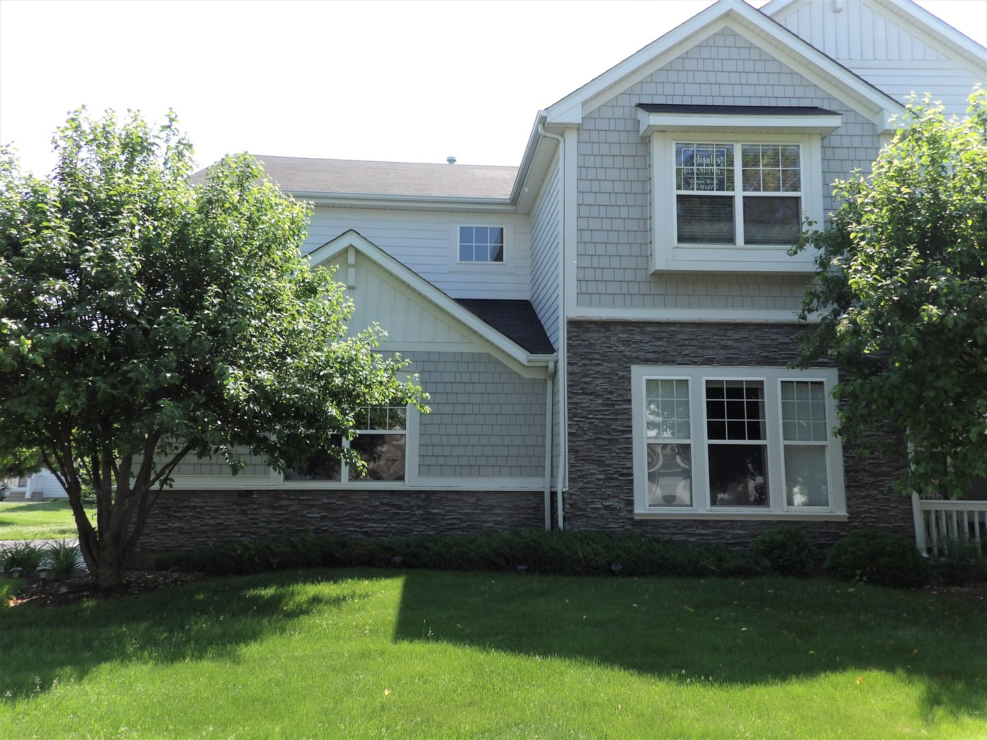 349 Victoria Lane, Unit 349 Elgin, IL 60124 - Photo 2 of 28