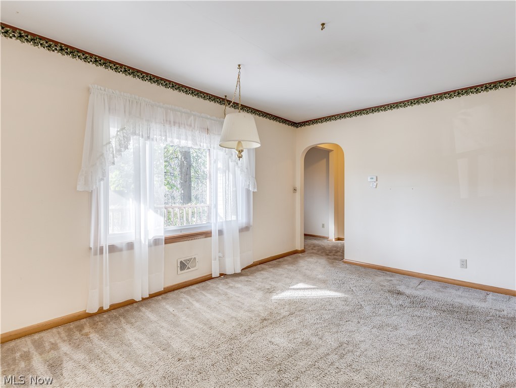 3037 Call Road Stow, OH 44224 - Photo 7 of 23 Living Room