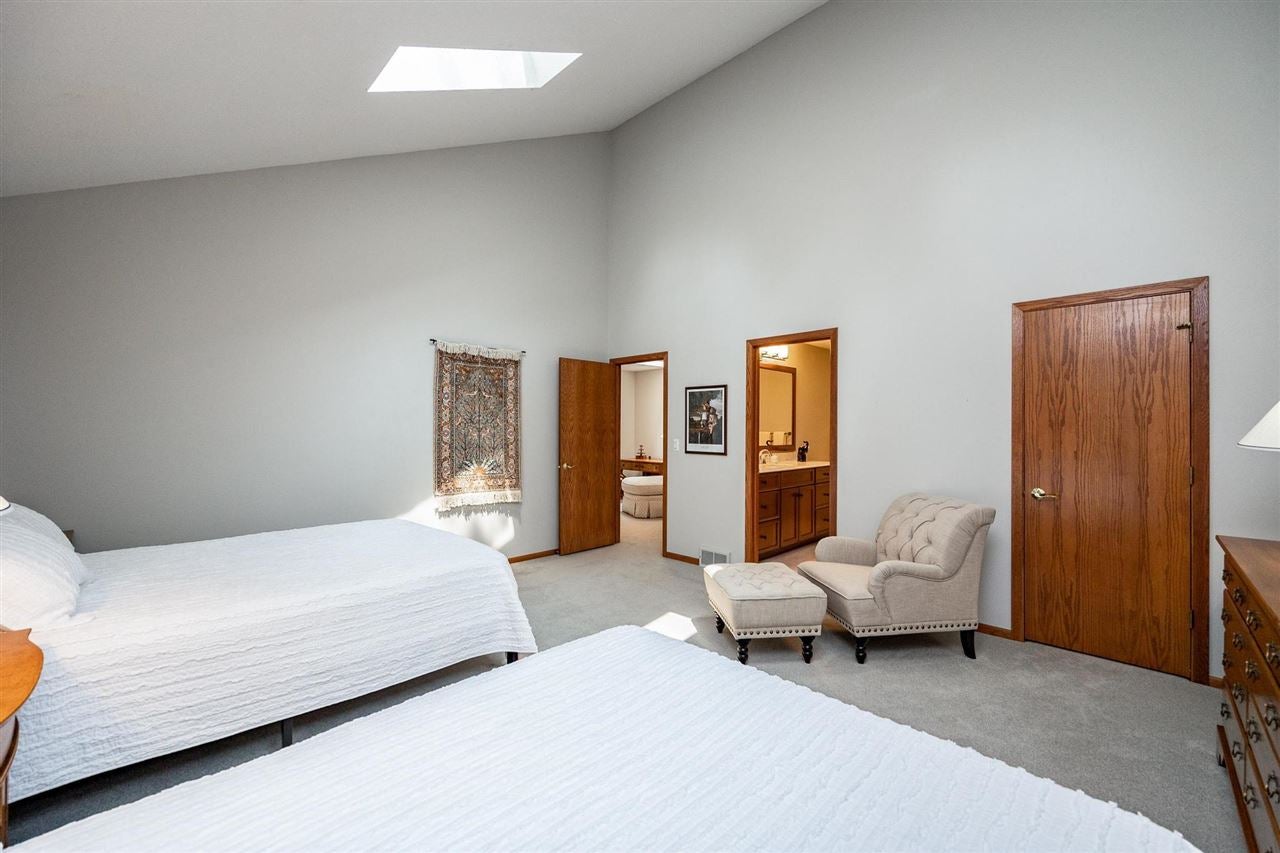 704 Beaver Ridge Cedar Rapids, IA 52403 - Photo 38 of 53 Gallery Image 38