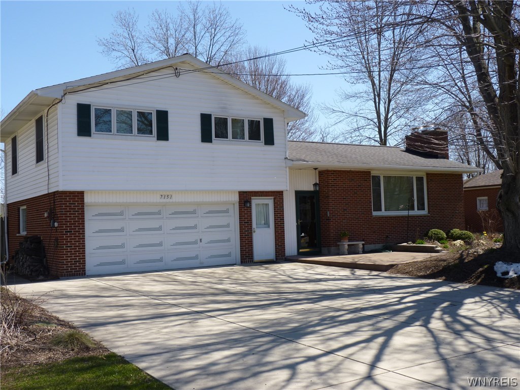 7151 Nash Road Wheatfield, NY 14120 - Photo 1 of 1 Gallery Image 1
